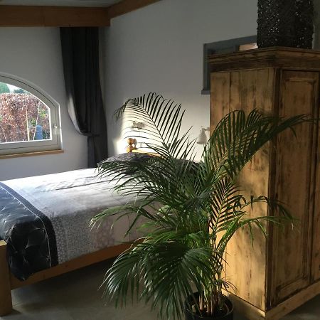 Beukenhof Bed and Breakfast Molenschot Exteriör bild